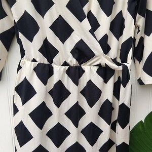 Mud Pie Black and Cream Geometric Long Sleeve Dress